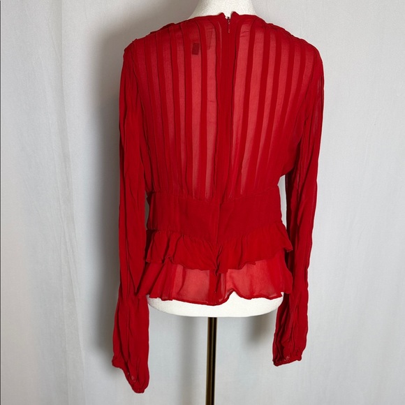 Farm Rio Red Pleated Peplum Shell Peplum Blouse Size L Long Sleeve Night Out EUC - Picture 6 of 13
